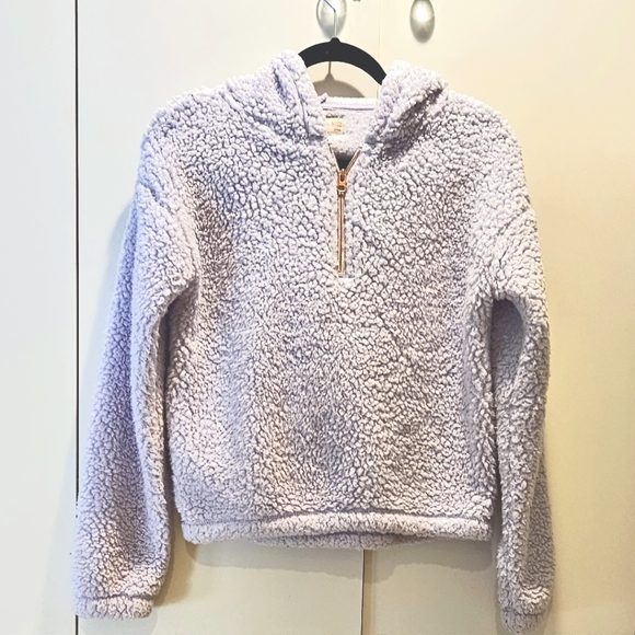 SO Fuzzy pullover sweater - Picture 1 of 5